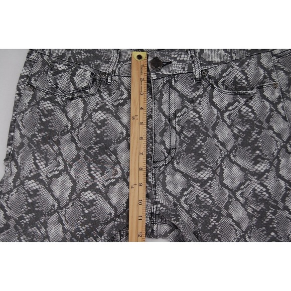 Seven7 Jeans Womens 14 Gray Snake Print‎ Mid Rise Skinny Stretch Denim Pants - Picture 12 of 15